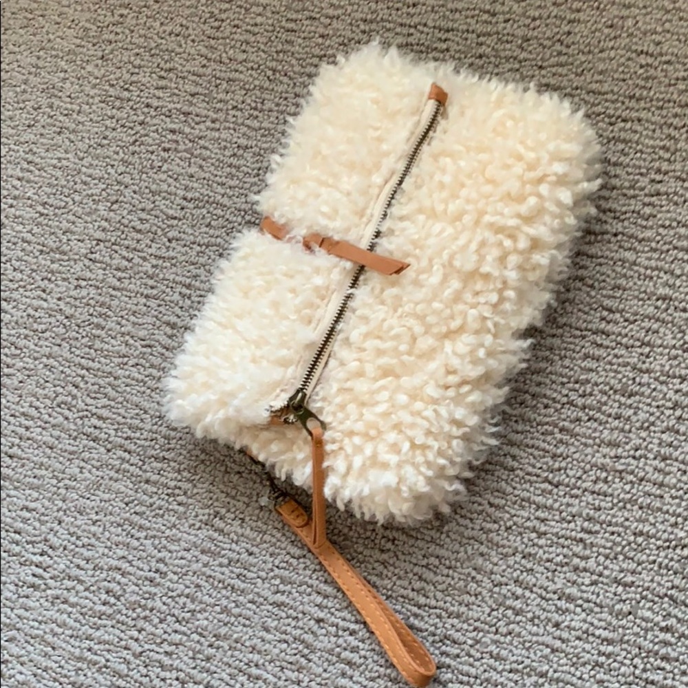 Universal Thread Clutch - Brand New